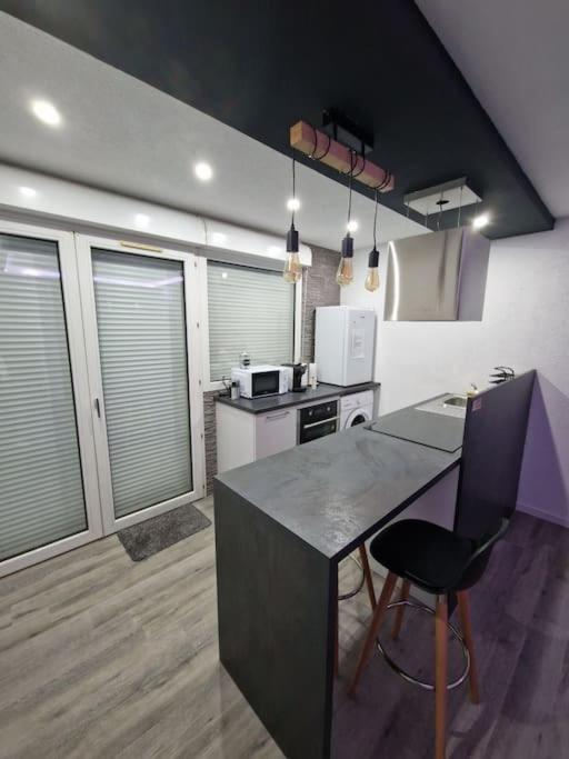 Logement Atypique & Parking Gratuit جيكس المظهر الخارجي الصورة